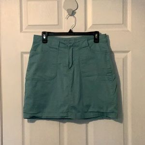Lee Aqua color skort